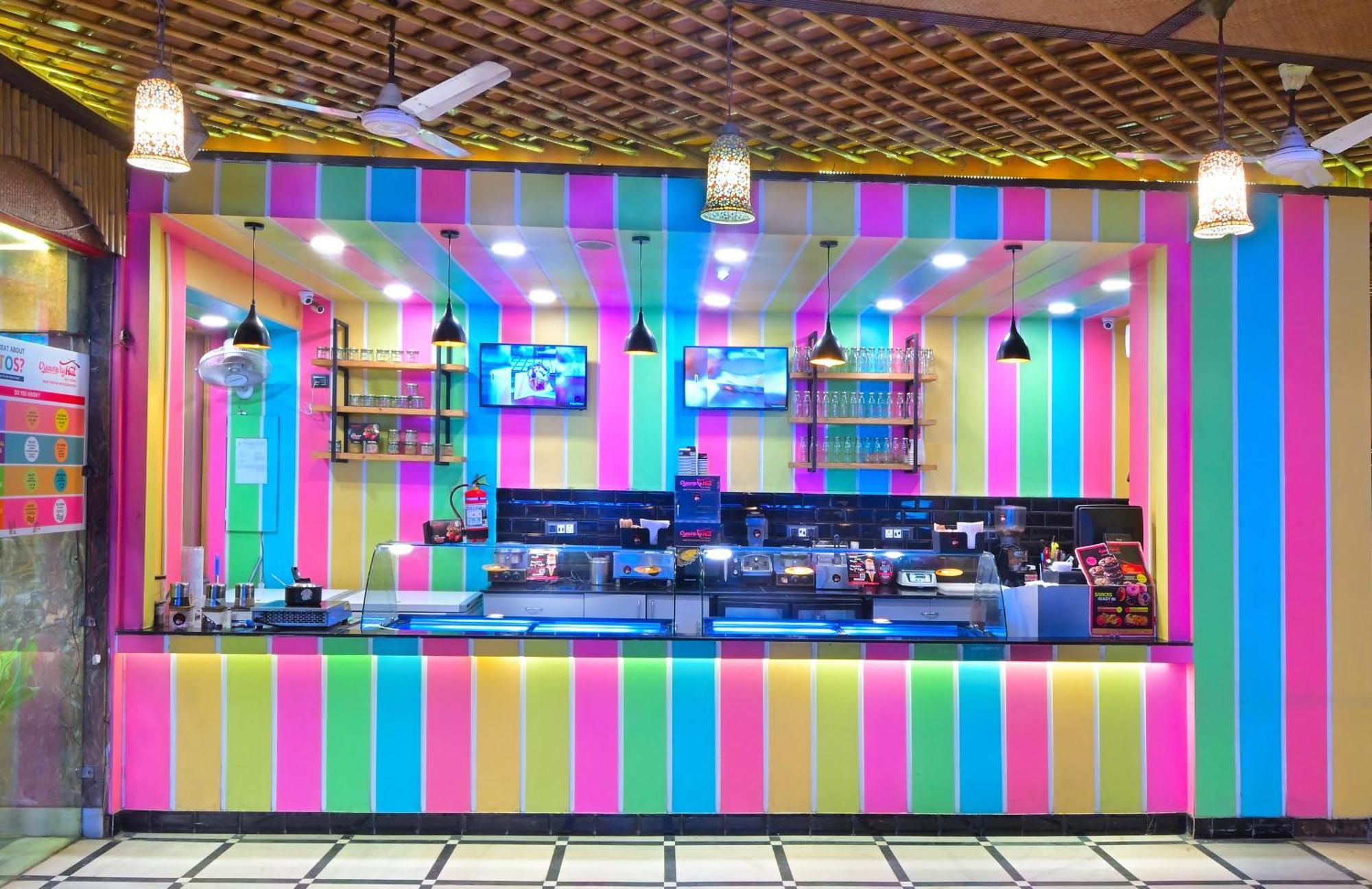 Hotel Hari Piorko - New Delhi Railway Station Exterior foto